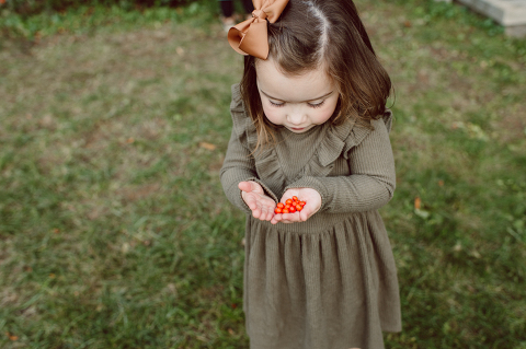 Weather was so amazing on the day I met Kristen and Anthony for their family session with three of their adorable daughters. Clare and Cass are the older two girls and from the moment I met them they showed me their fun personalities, l laughed, smiled and ran around Princeton University campus. I had such a fun time with the adorable D’Elia family.  Kristen and Anthony D’Elia Fall Family Session in Princeton University campus photographed by Karis from Hey Karis. Photograph is like freezing time, motion in print, movie turned into a book. 