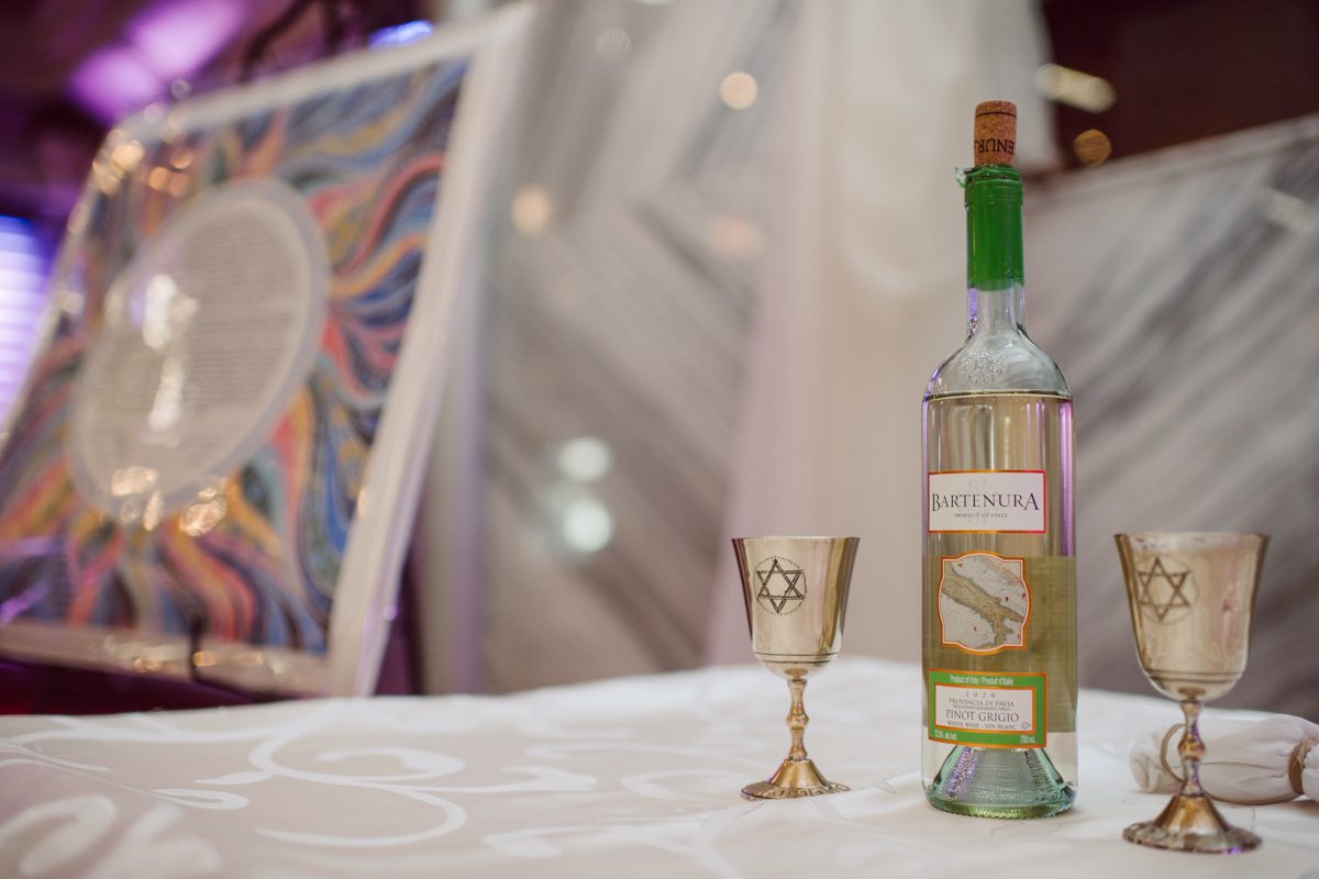 Tiffany and Eric just like all of the other covid couples had to postpone their NY wedding from 2020, then 2021 came and Tiffany and Eric were gifted a daughter! So they postponed their wedding another year to 2022. Tiffany and Eric along with their daughter celebrated their wedding and it was the most sweetest and adorable wedding day ever! The Foundry Wythe Hotel Blue Hill at Stone Barns City Winery Hudson Valley New York Wedding captured by Karis. Hey Karis is NY, NJ, Brooklyn, Hudson Valley and Catskills Wedding and Elopement Photographer.